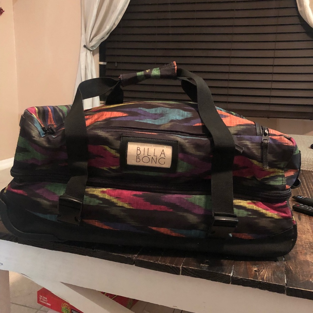 Large Billabong suit case